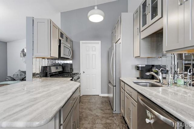 118 Towne Square Court, Eureka, MO 63025