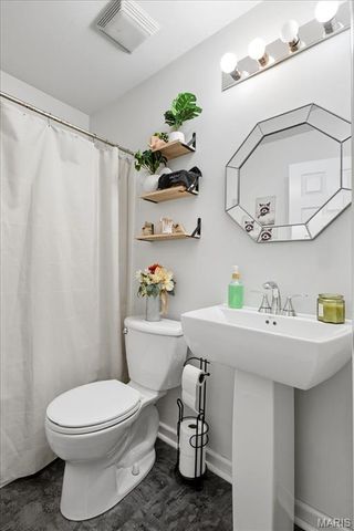 118 Towne Square Court, Eureka, MO 63025