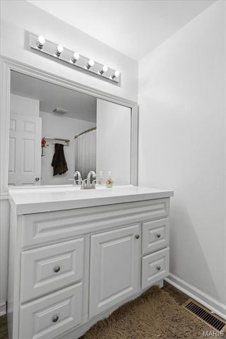 118 Towne Square Court, Eureka, MO 63025