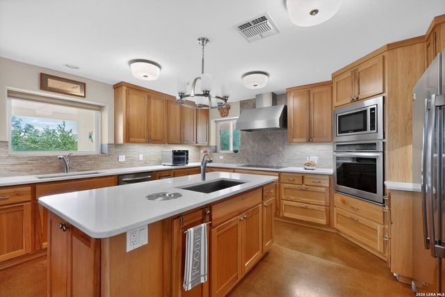3263 Palomino Spgs, Bandera, TX 78003