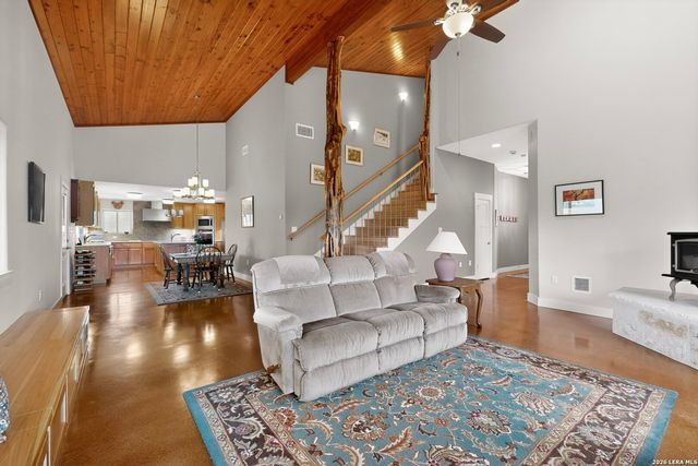 3263 Palomino Spgs, Bandera, TX 78003