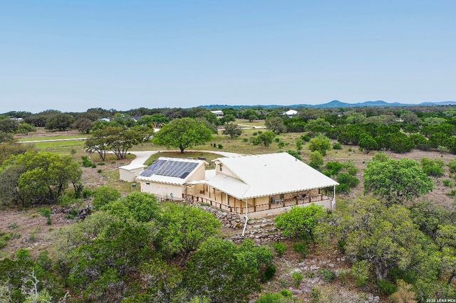 3263 Palomino Spgs, Bandera, TX 78003