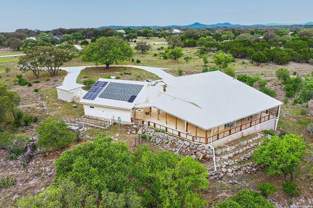 3263 Palomino Spgs, Bandera, TX 78003