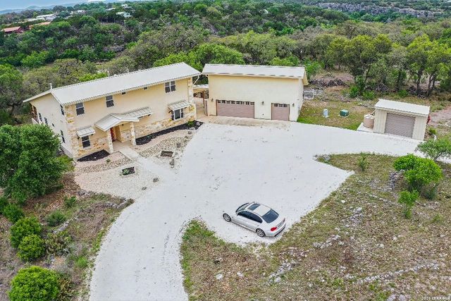 3263 Palomino Spgs, Bandera, TX 78003