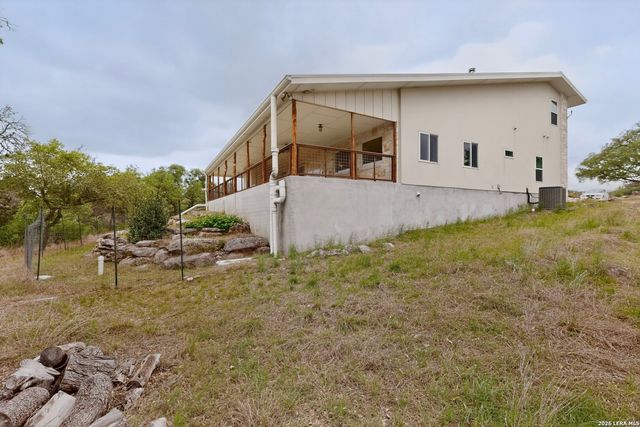3263 Palomino Spgs, Bandera, TX 78003