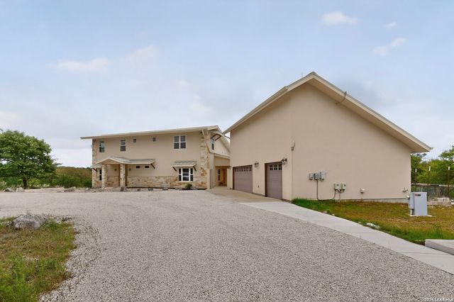 3263 Palomino Spgs, Bandera, TX 78003