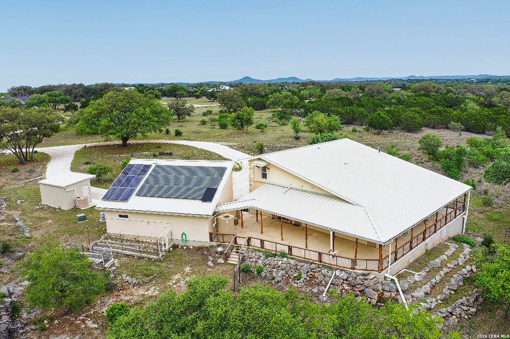 3263 Palomino Spgs, Bandera, TX 78003