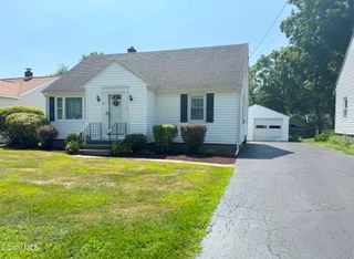 8 Prout Avenue, Brunswick, NY 12180
