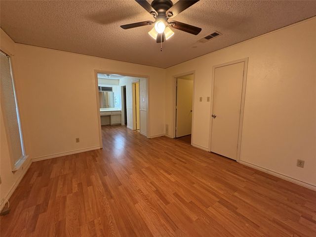 327 Shadowwood Trail, Ovilla, TX 75154
