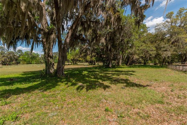 6124 NW 160TH STREET, Reddick, FL 32686