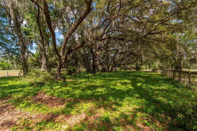 6124 NW 160TH STREET, Reddick, FL 32686