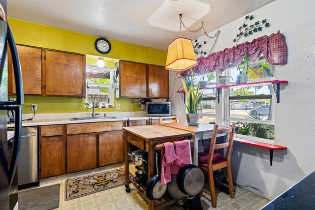 3020 Farris Ave, Ceres, CA 95307