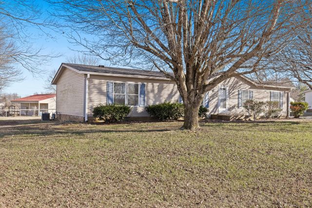 124 Oak Hill Dr, Portland, TN 37148