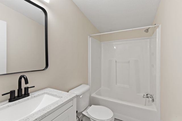 124 Oak Hill Dr, Portland, TN 37148