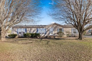 124 Oak Hill Dr, Portland, TN 37148