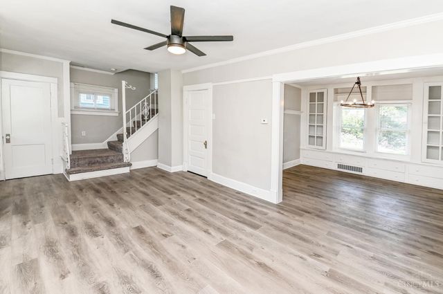 1946 Hewitt Avenue, Cincinnati, OH 45207