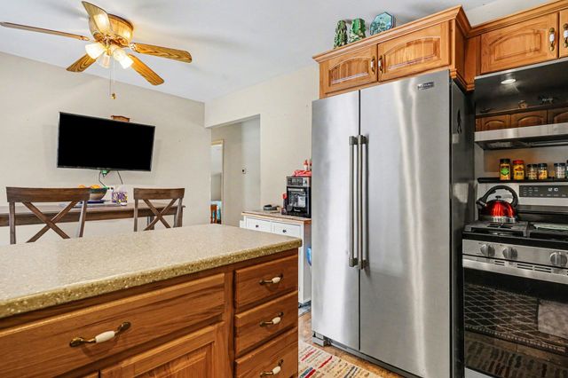 5686 Davis Road, Norton Shores City, MI 49441