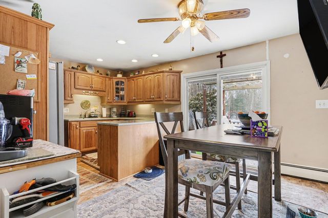 5686 Davis Road, Norton Shores City, MI 49441