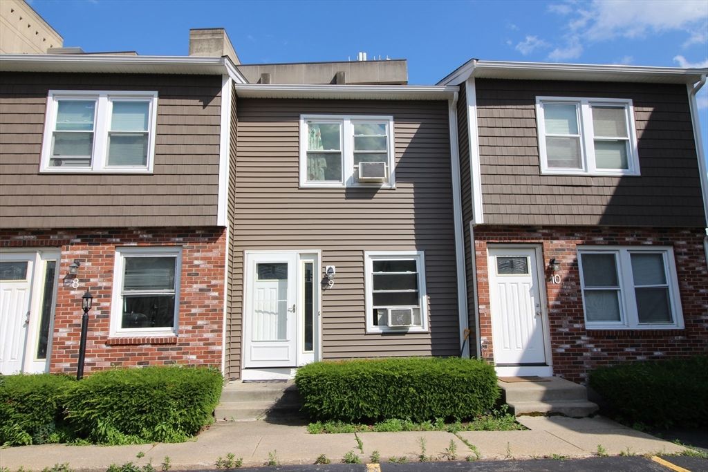 85 Gershom 9, Lowell, MA 01854