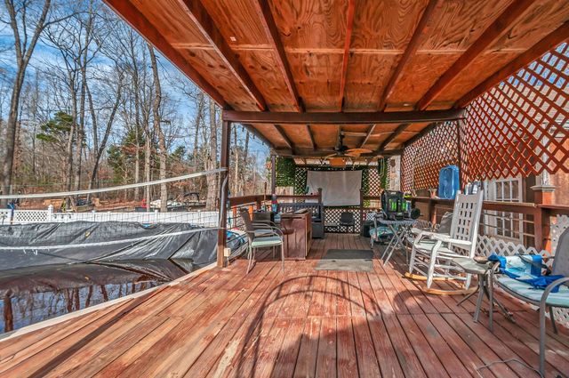 155 Ravenwood Cir, Dickson, TN 37055