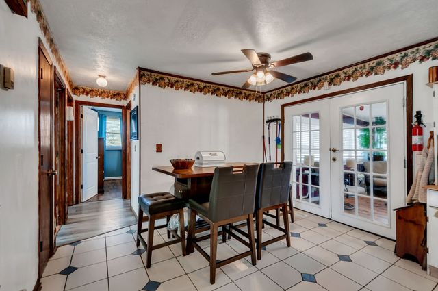 155 Ravenwood Cir, Dickson, TN 37055