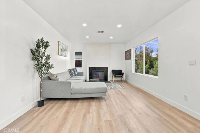 6225 Morella, North Hollywood, CA 91606