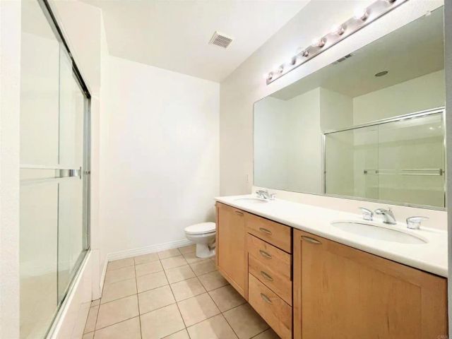 477 S Cleveland Street 102, Oceanside, CA 92054