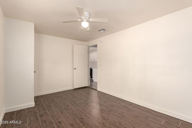 2421 W GLENROSA Avenue, Phoenix, AZ 85015