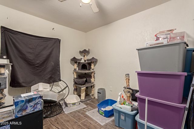 2421 W GLENROSA Avenue, Phoenix, AZ 85015