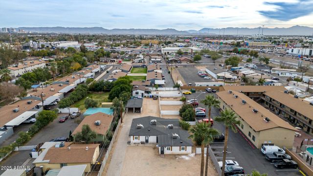 2421 W GLENROSA Avenue, Phoenix, AZ 85015