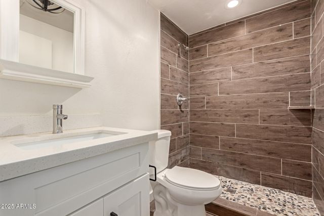 2421 W GLENROSA Avenue, Phoenix, AZ 85015