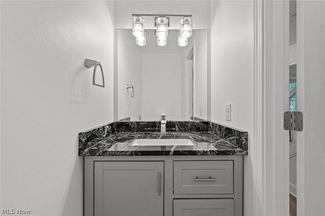 5048 Stansbury Drive, Solon, OH 44139
