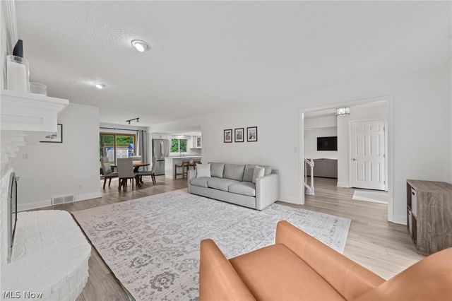 5048 Stansbury Drive, Solon, OH 44139