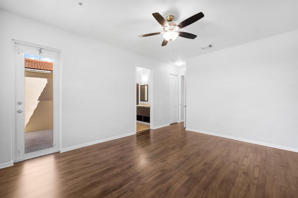 Image 27 of property listing at 1430 NW 48th Lane, Boca Raton, FL 33431