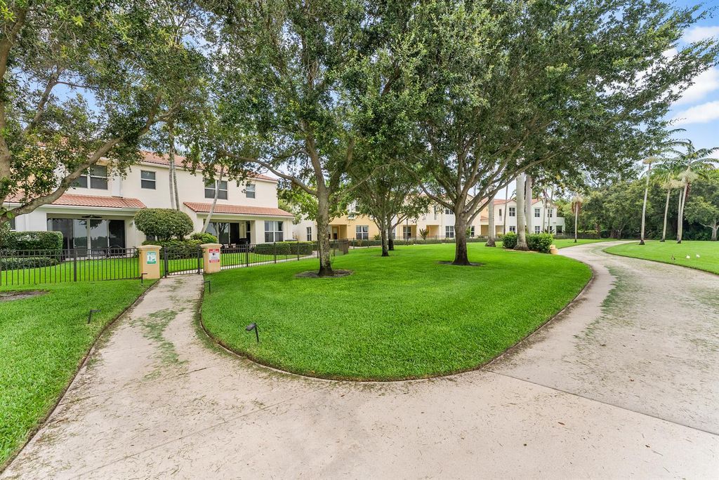 Image 35 of property listing at 1430 NW 48th Lane, Boca Raton, FL 33431