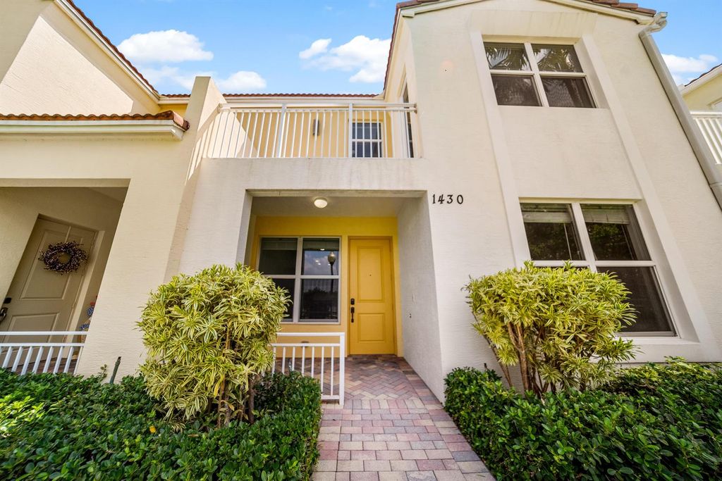 Image 39 of property listing at 1430 NW 48th Lane, Boca Raton, FL 33431
