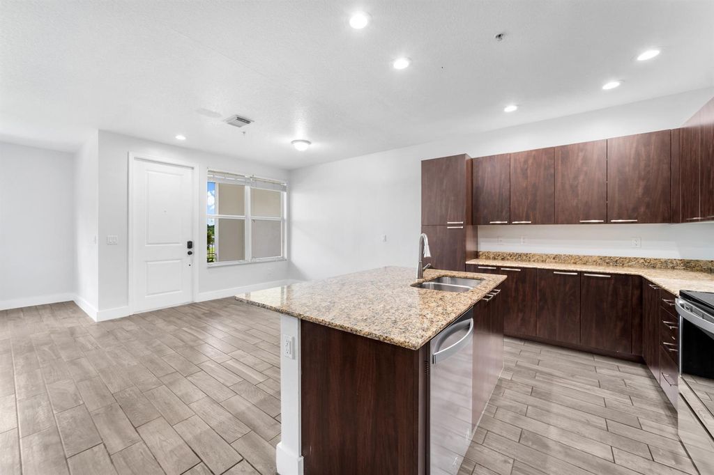 Image 8 of property listing at 1430 NW 48th Lane, Boca Raton, FL 33431