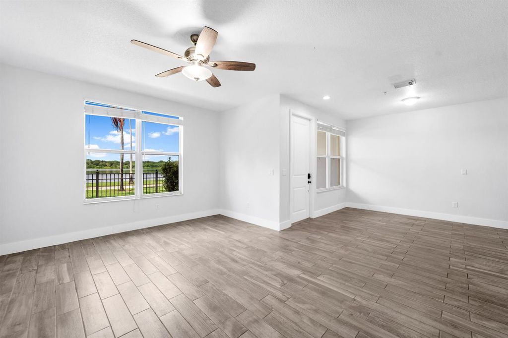 Image 9 of property listing at 1430 NW 48th Lane, Boca Raton, FL 33431