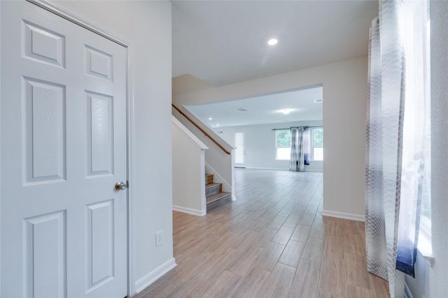 2547 White Bluff Lane, Houston, TX 77038