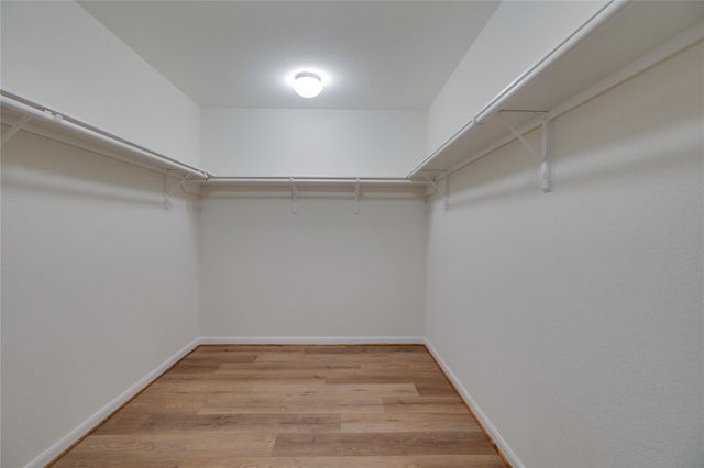 2547 White Bluff Lane, Houston, TX 77038