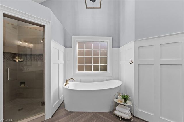 1815 Guilford College Road, Jamestown, NC 27282