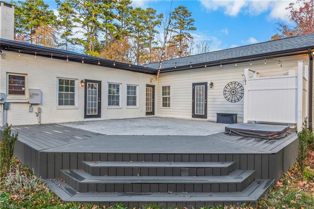 1815 Guilford College Road, Jamestown, NC 27282