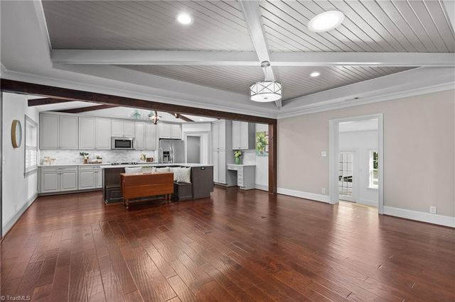 1815 Guilford College Road, Jamestown, NC 27282