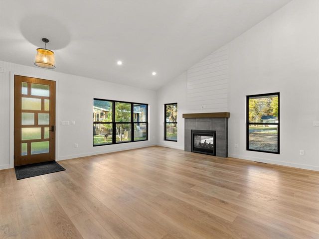 1253 RIVERSIDE DRIVE, Suamico, WI 54173