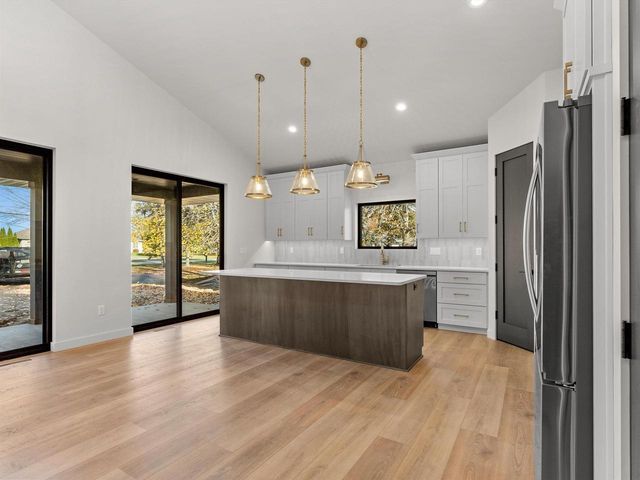 1253 RIVERSIDE DRIVE, Suamico, WI 54173