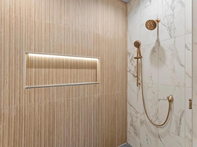 1253 RIVERSIDE DRIVE, Suamico, WI 54173