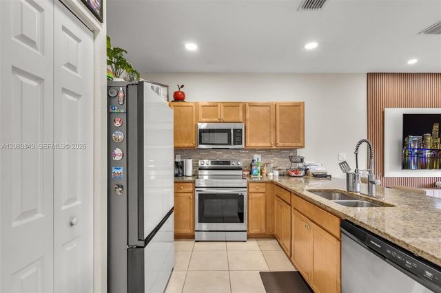 3305 W 93rd Place, Hialeah, FL 33018
