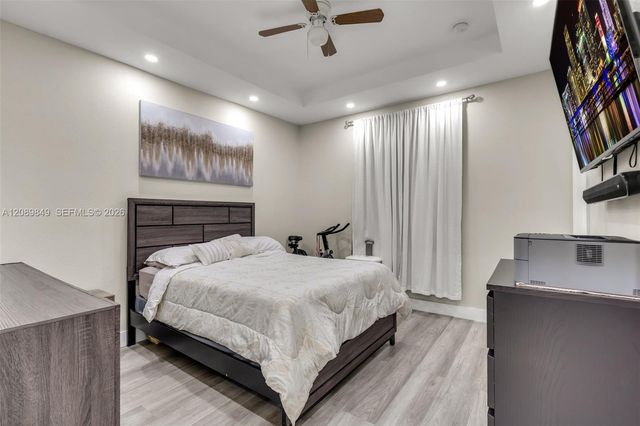 3305 W 93rd Place, Hialeah, FL 33018