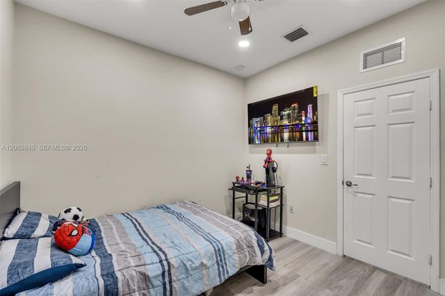 3305 W 93rd Place, Hialeah, FL 33018