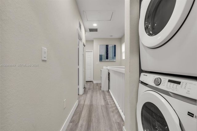 3305 W 93rd Place, Hialeah, FL 33018